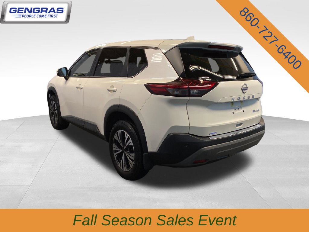 Used 2023 Nissan Rogue SV AWD/4WD image 5