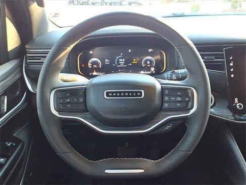 Used 2022 Jeep Wagoneer Series II image 22