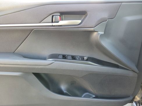 Used 2025 Toyota Camry LE image 19