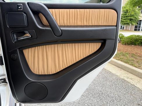 Used 2015 Mercedes-Benz G 63 AMG 4MATIC image 46