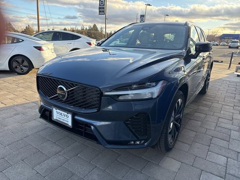 New 2026 Volvo XC60 B5 Plus w/ Protection Package Premier image 3