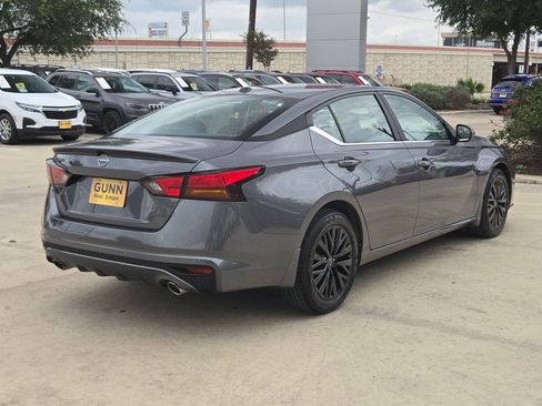 New 2026 Nissan Altima 2.5 SV FWD image 3