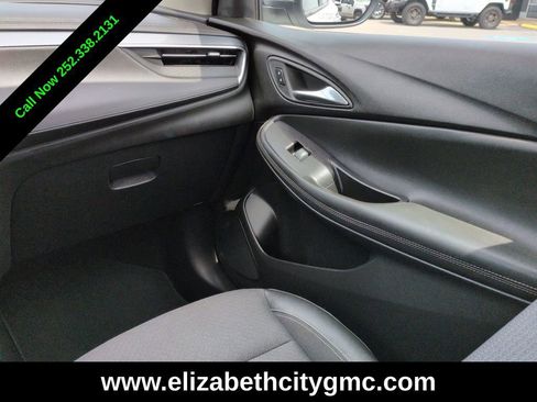 Used 2025 Buick Encore GX Preferred FWD image 18