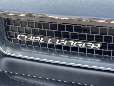 Used 2010 Dodge Challenger R/T RWD image 25