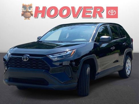 Used 2023 Toyota RAV4 LE FWD image 2