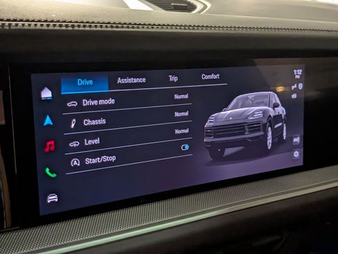 New 2026 Porsche Cayenne image 36