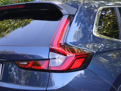 Used 2024 Honda CR-V EX image 7