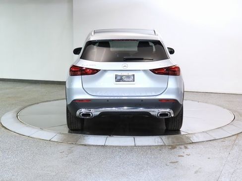 Certified 2025 Mercedes-Benz GLA 250 4MATIC image 11