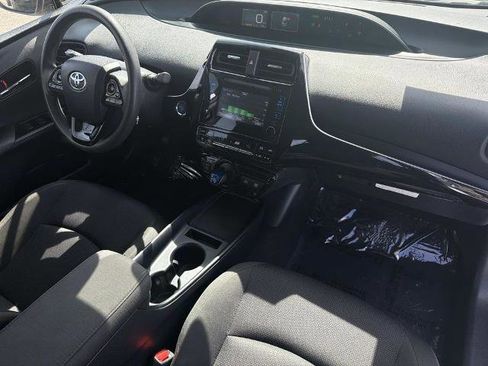 Used 2019 Toyota Prius L Eco w/ Carpet Mat Package FWD image 26