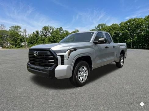 Used 2025 Toyota Tundra SR w/ SR Tow Package AWD/4WD image 4