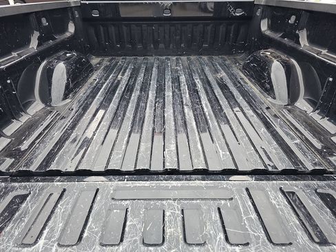 Used 2018 Chevrolet Silverado 1500 LT w/ All Star Edition AWD/4WD image 15