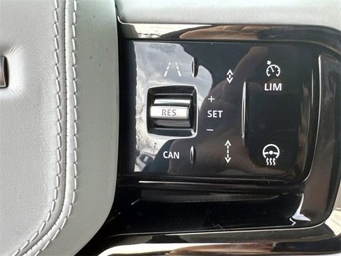 New 2025 Land Rover Range Rover Sport Dynamic SE image 25