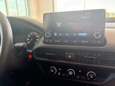 Used 2025 Honda HR-V LX image 26