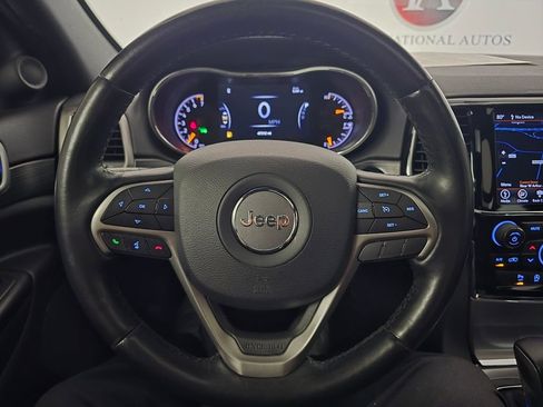 Used 2020 Jeep Grand Cherokee Altitude image 27