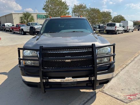 Used 2007 Chevrolet Silverado 3500 LT w/ Heavy-Duty Power Package image 7
