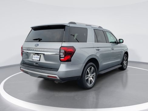 Certified 2024 Ford Expedition Limited image 3