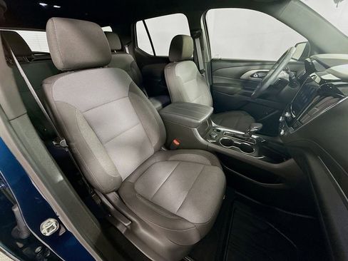 Used 2023 Chevrolet Traverse LT image 27