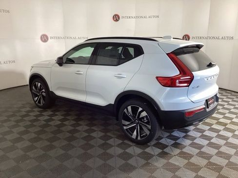 New 2025 Volvo XC40 B5 Plus w/ Protection Package Premier image 6