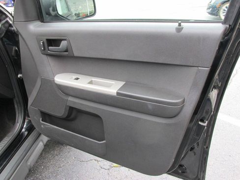 Used 2012 Ford Escape XLT FWD image 26