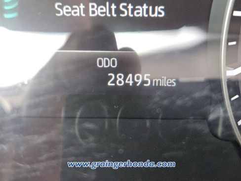 Used 2020 Toyota Highlander XLE FWD image 22