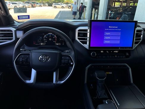 Used 2023 Toyota Tundra Platinum image 17