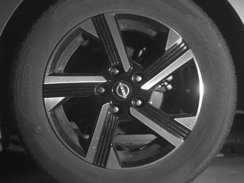 Used 2025 Nissan Sentra SV image 14