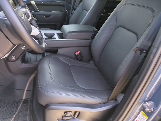 Certified 2026 Land Rover Defender 110 X-Dynamic SE AWD/4WD image 12
