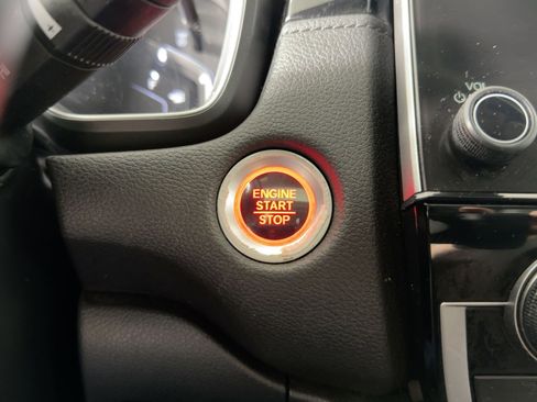 Used 2018 Honda CR-V Touring image 27