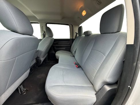 Used 2018 RAM 1500 Express w/ Express Value Package AWD/4WD image 14