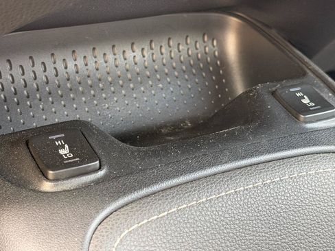 Used 2019 Toyota Corolla XSE FWD image 24