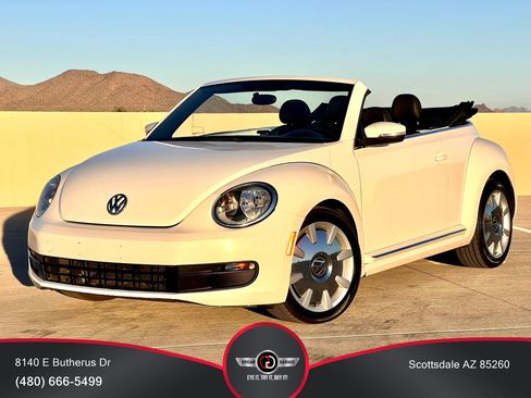 Used 2013 Volkswagen Beetle 2.5 FWD image 1