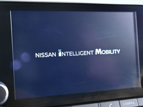 Used 2024 Nissan Sentra SV image 16