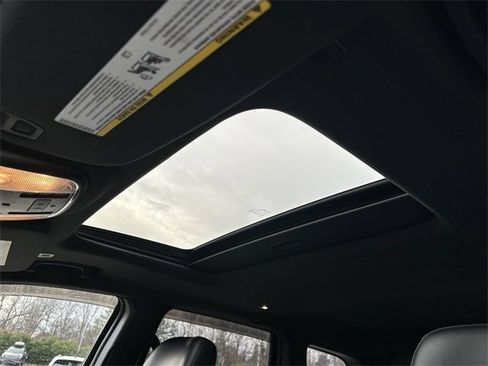 Used 2017 Jeep Grand Cherokee Limited w/ Trailer Tow Group IV image 26