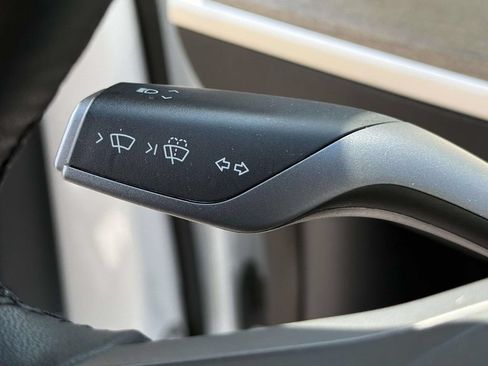 Used 2023 Tesla Model Y Long Range AWD/4WD image 20