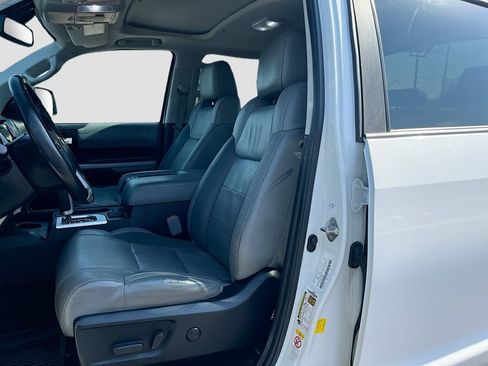 Used 2019 Toyota Tundra Limited w/ Limited Premium Package AWD/4WD image 22