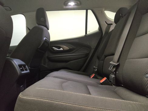 Used 2022 GMC Terrain SLE w/ Elevation Edition FWD image 18