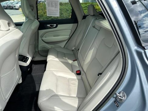 Used 2023 Volvo XC60 B5 Ultimate w/ Climate Package AWD/4WD image 28