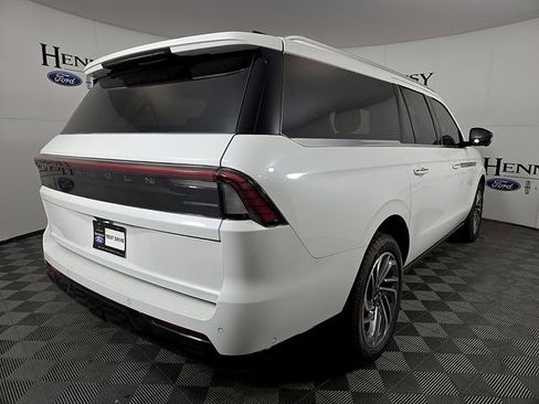 New 2025 Lincoln Navigator L Reserve AWD/4WD image 5