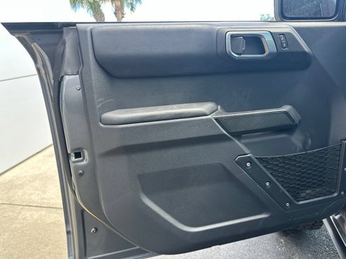 Certified 2025 Ford Bronco Badlands w/ Sasquatch Package AWD/4WD image 17