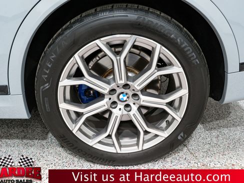 Used 2024 BMW X7 xDrive40i w/ M Sport Package image 10
