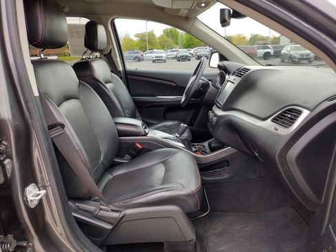 Used 2019 Dodge Journey GT FWD image 19