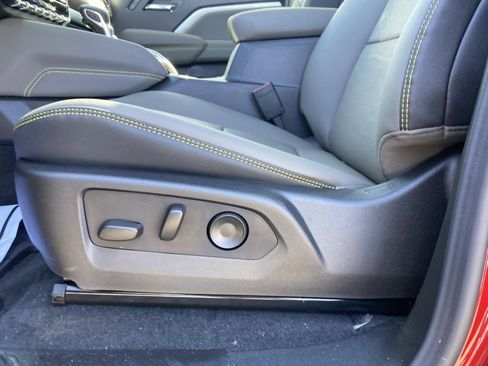 New 2026 Chevrolet Colorado ZR2 w/ Technology Package image 11