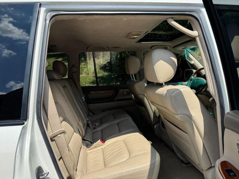 Used 2005 Lexus LX 470 4WD image 10