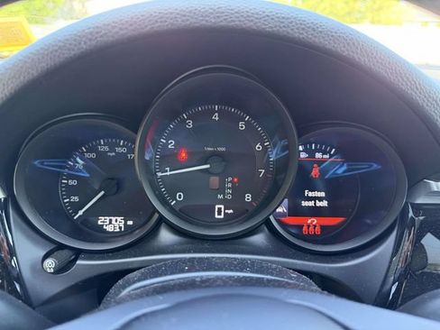 Certified 2023 Porsche Macan AWD/4WD image 30