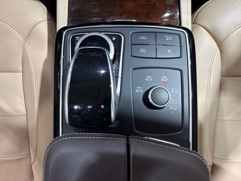 Used 2019 Mercedes-Benz GLS 450 4MATIC w/ Premium 1 Package image 63