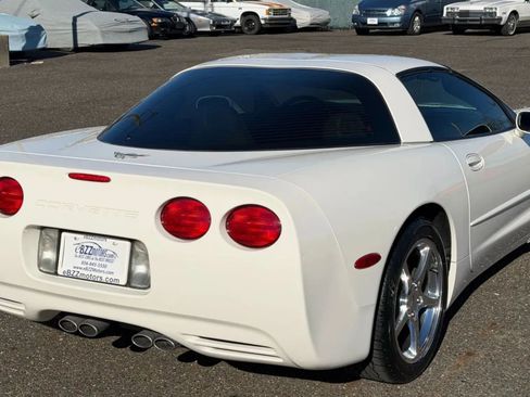 Used 2003 Chevrolet Corvette Coupe w/ Preferred Equipment Group image 11
