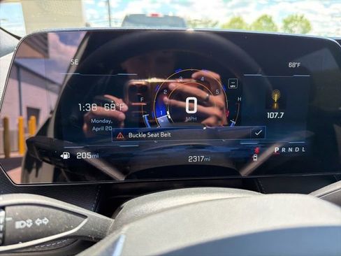 Used 2026 Chevrolet Equinox LT image 3