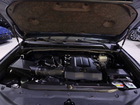 Used 2021 Toyota 4Runner SR5 Premium w/ Moonroof Package image 9