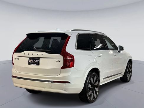 Used 2025 Volvo XC90 T8 Plus AWD/4WD image 10
