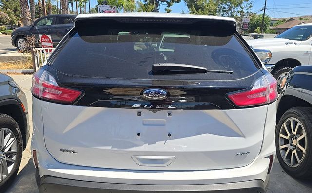Used 2024 Ford Edge SEL AWD/4WD image 4